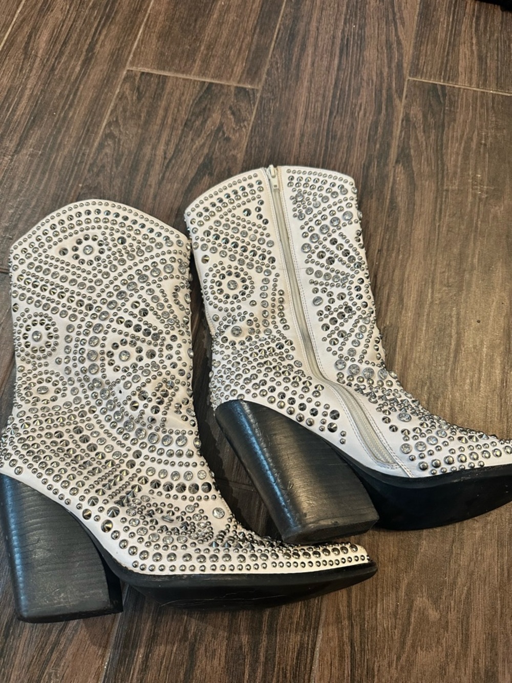 Jeffrey Campbell White Studded Western Heeled Boots - Picture 4 of 8